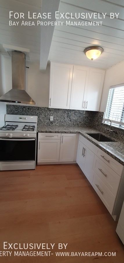 2846 Blenheim Ave - Photo 4 of 11