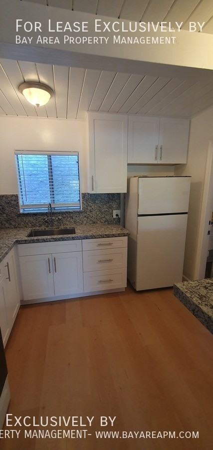 2846 Blenheim Ave - Photo 5 of 11