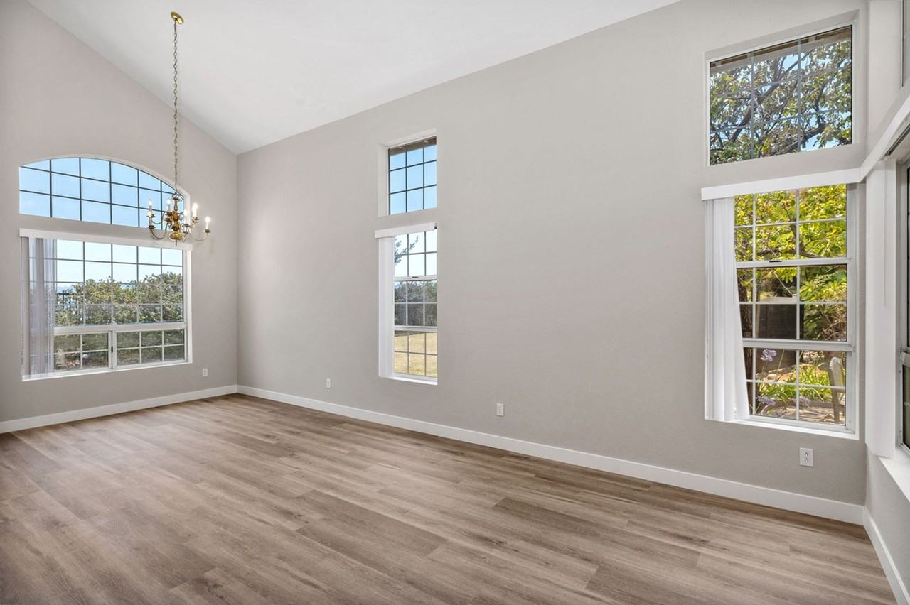 7996 Cicada Ct - Photo 3 of 21