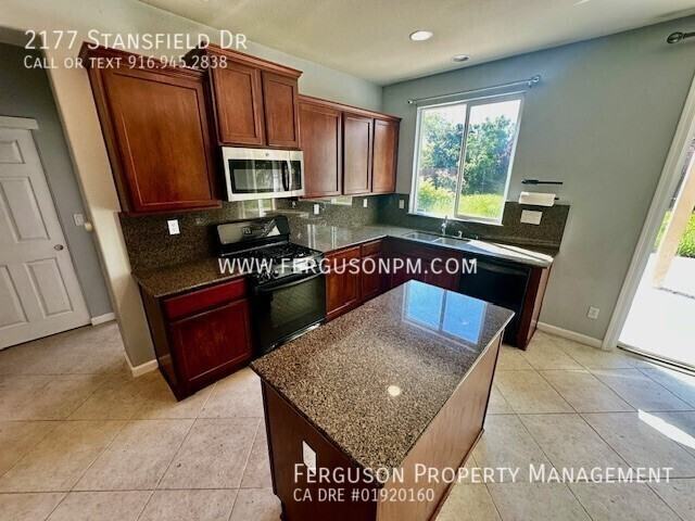 2177 Stansfield Dr - Photo 5 of 20