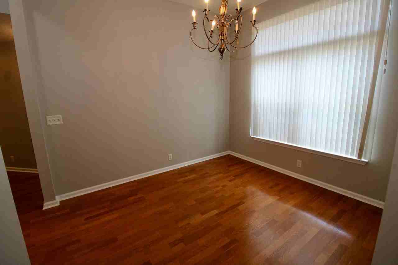 150 Lake Manor Dr - Photo 5 of 18