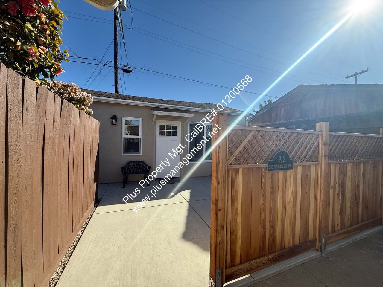 912 Haslam Dr #A - Photo 3 of 30