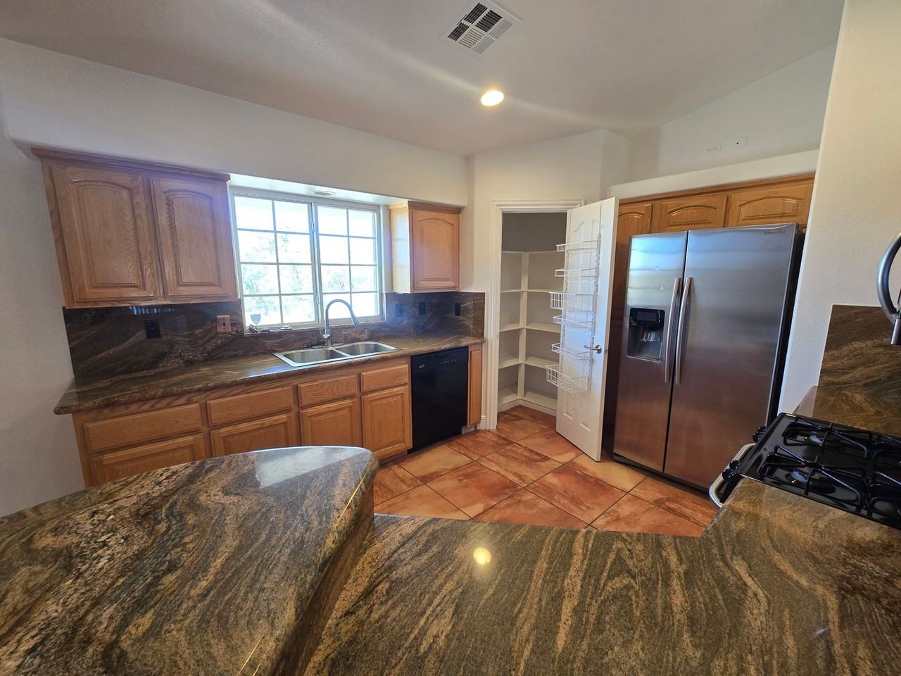 61818 Alta Mesa Dr - Photo 5 of 19