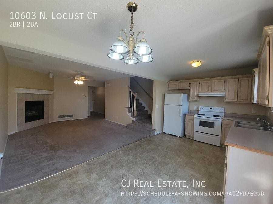 10603 N Locust Ct - Photo 3 of 10