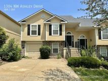1304 Nw Ashley Dr - Photo 1 of 1