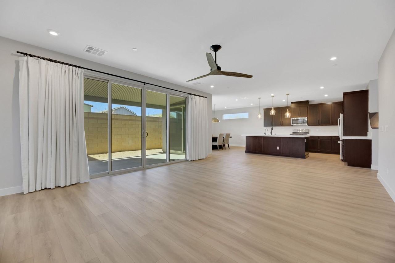 2611 Chance Canyon St - Photo 4 of 39