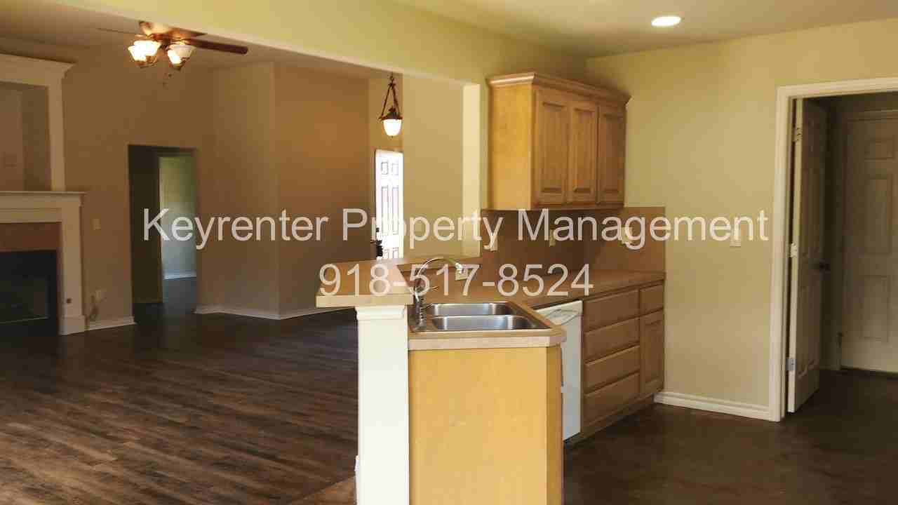 25620 Briar Dr - Photo 6 of 18