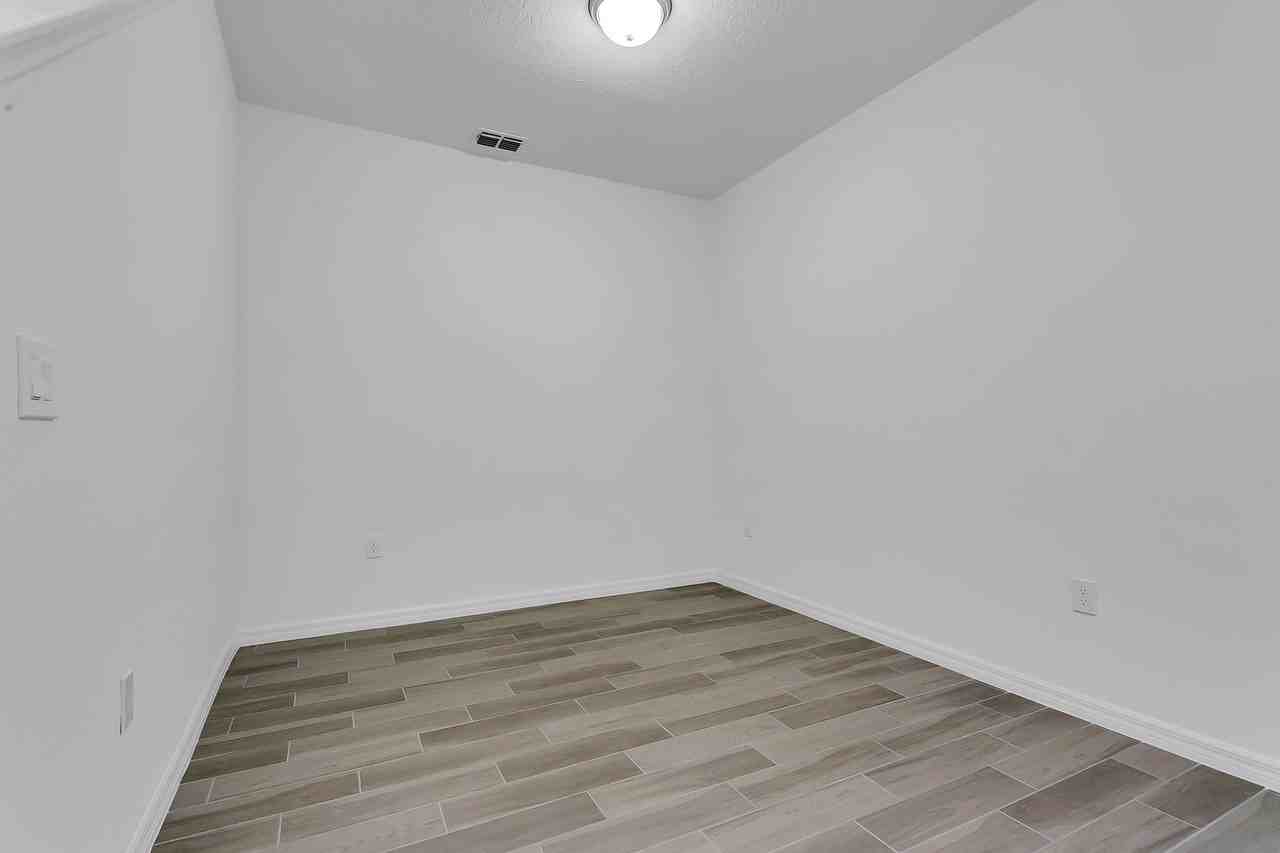 15067 Willow Arbor Cir - Photo 4 of 23