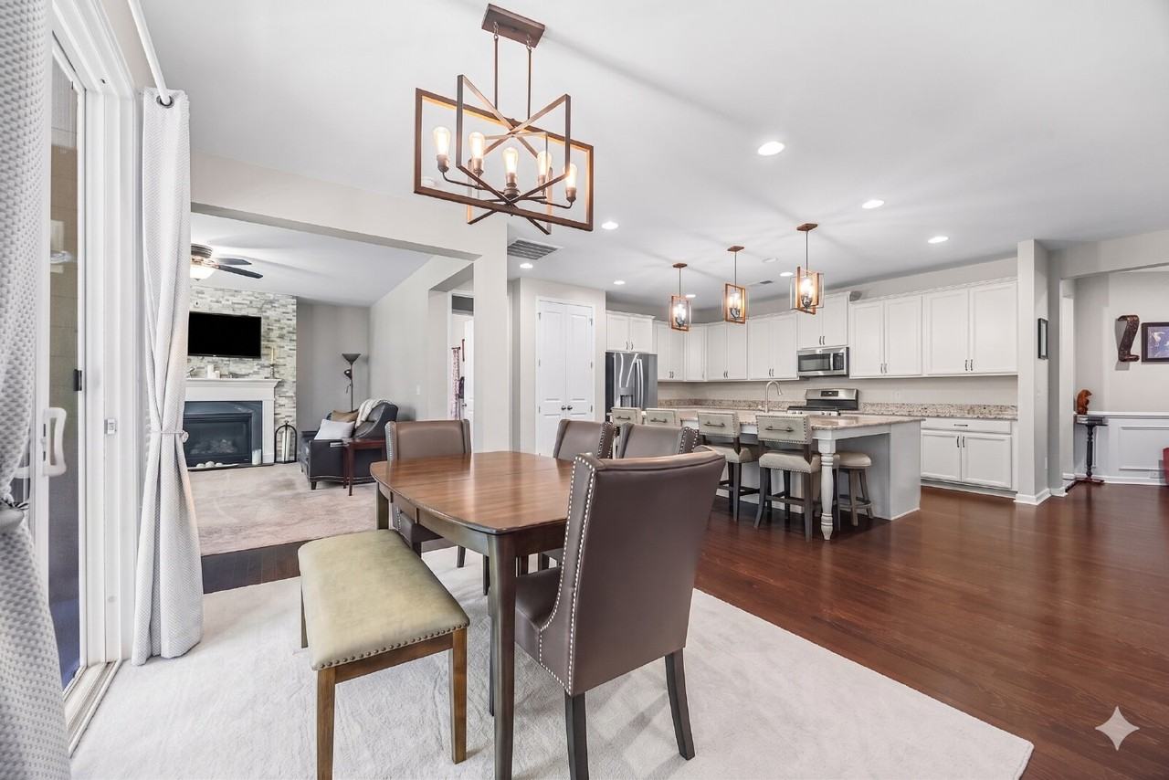 2687 Suffolk Pl - Photo 4 of 30