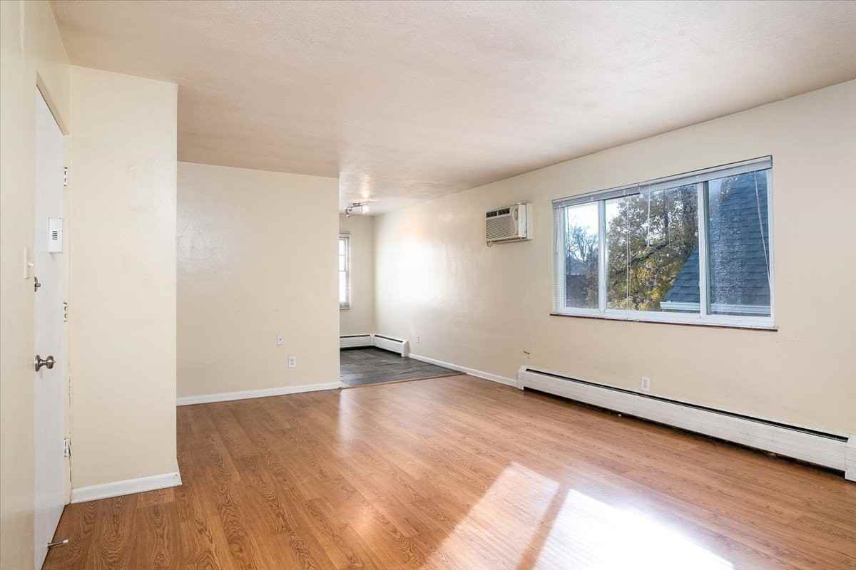 43 N Sherman St #101 - Photo 3 of 13