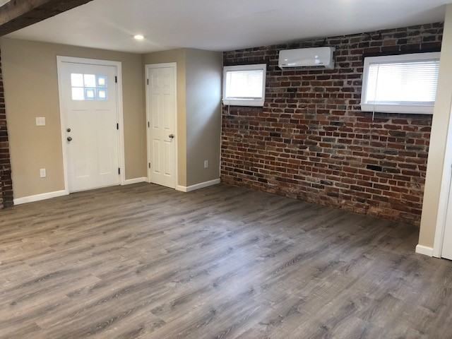 33 S Pennsylvania St #5 - Photo 3 of 6