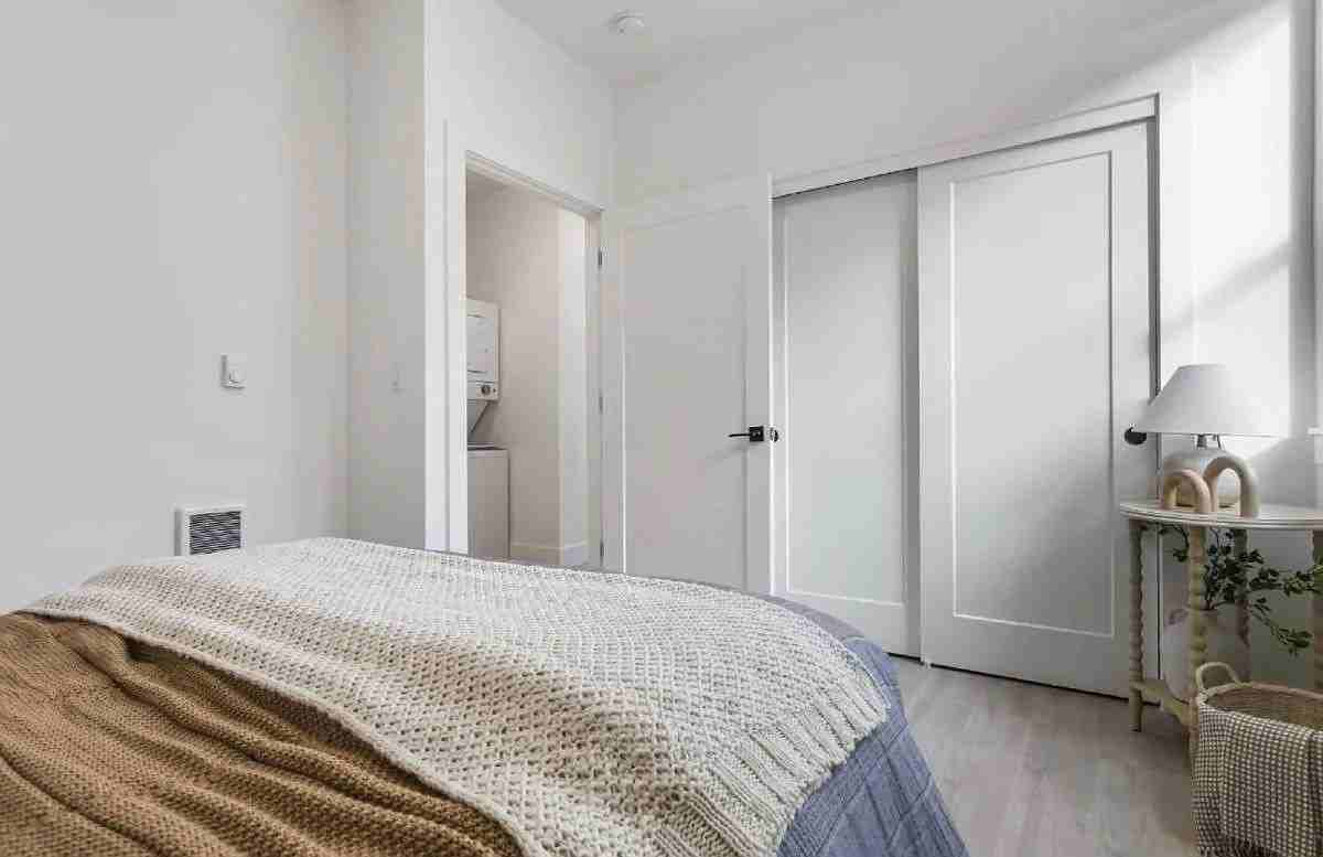 9050 Ne Hoyt St #9 - Photo 6 of 8