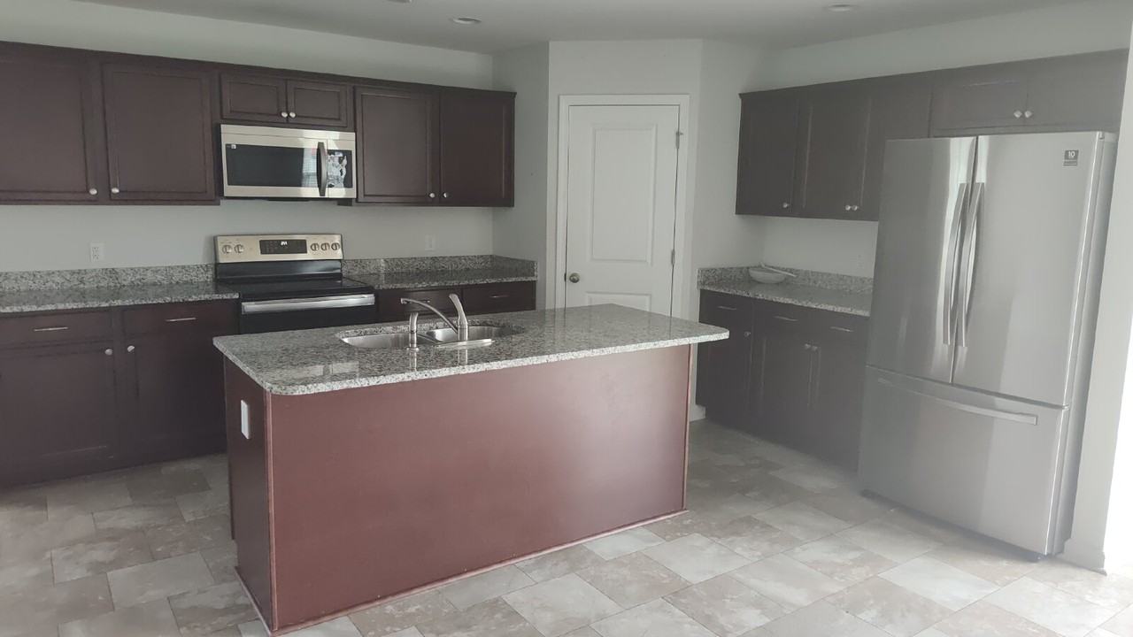 62 Blackberry Cir - Photo 2 of 14
