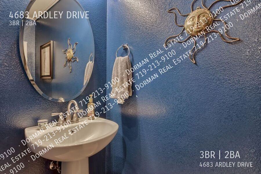 4683 Ardley Dr - Photo 6 of 21