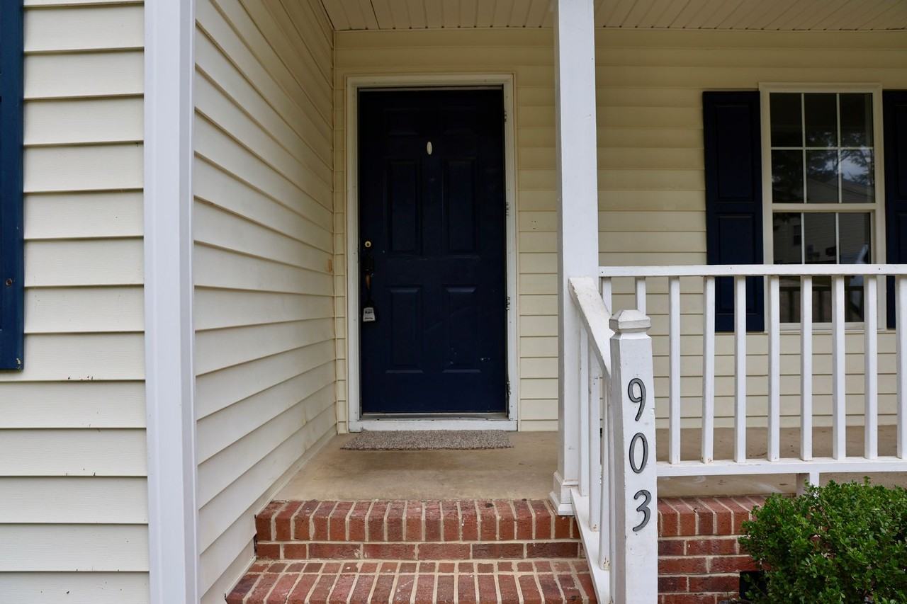 903 Delham Rd - Photo 3 of 27