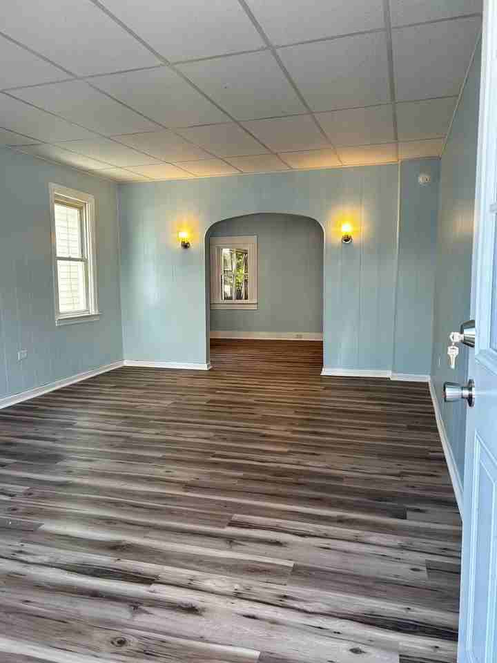 305 Jackson St - Photo 6 of 41