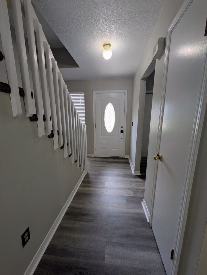 3027 Candlewyck Ln E - Photo 2 of 19