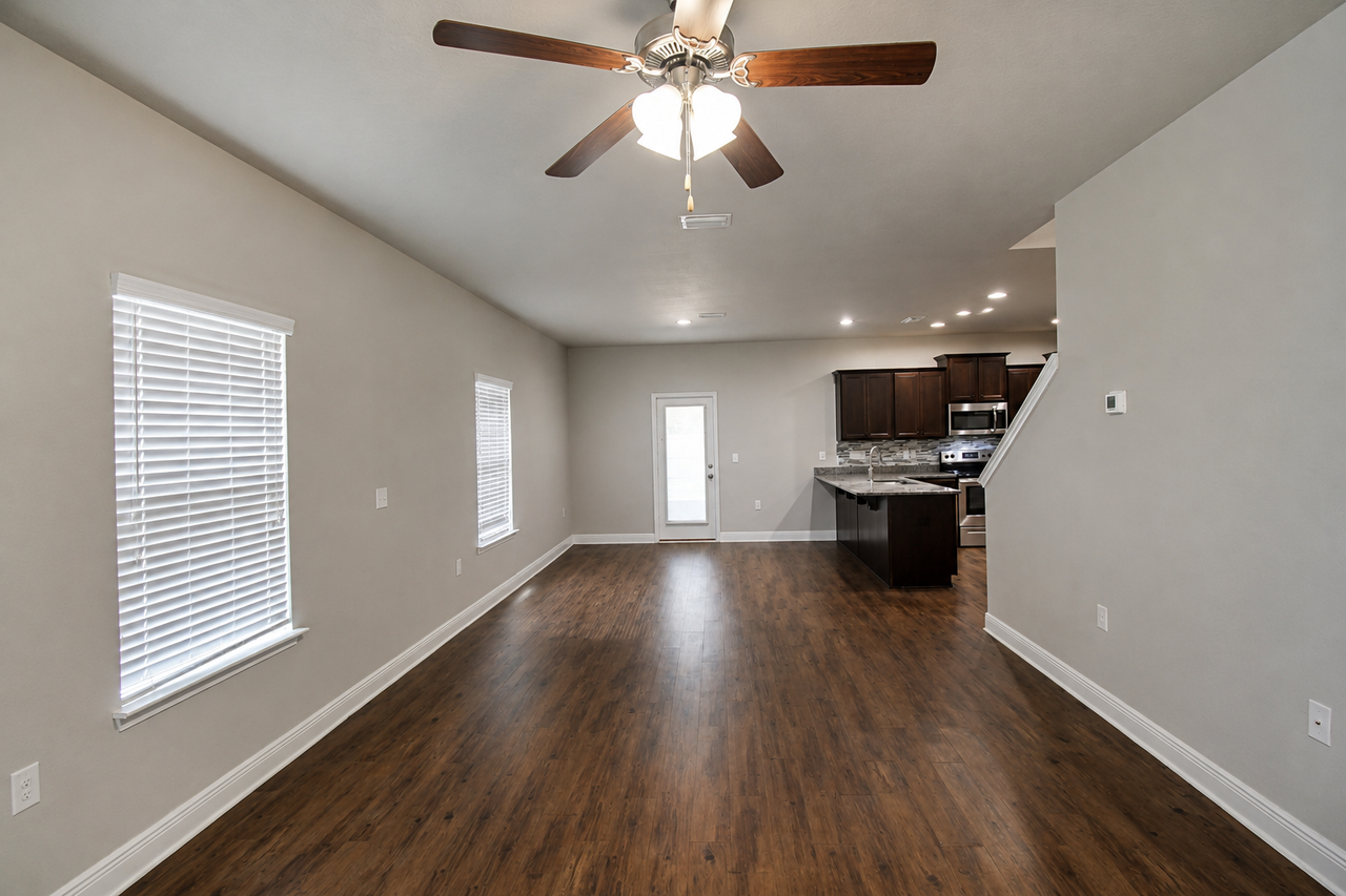 3674 Hawks Landing Cir - Photo 3 of 19