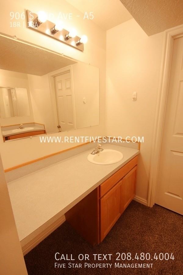 906 S 2nd Ave #A5 - Photo 5 of 6