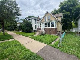 featured image of 1035 20th Ave Se