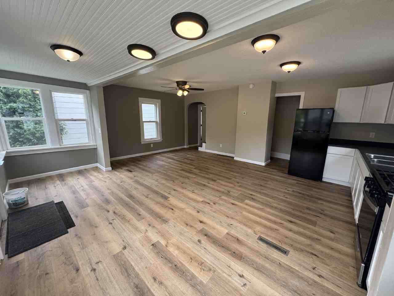 1035 20th Ave Se - Photo 5 of 25
