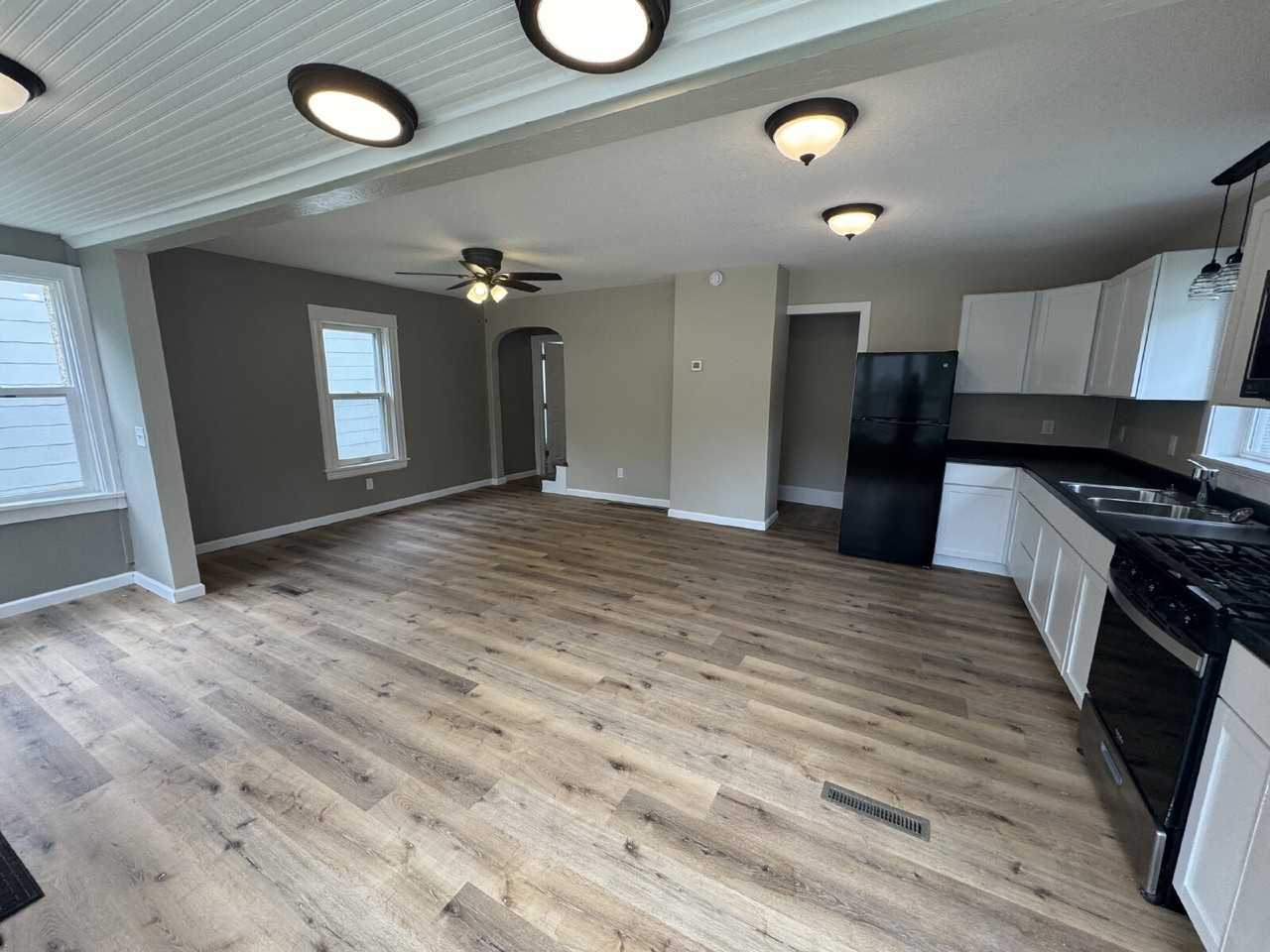 1035 20th Ave Se - Photo 6 of 25