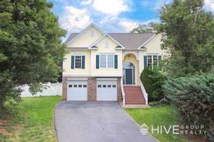 155 Chelsea Cir - Photo 1 of 1