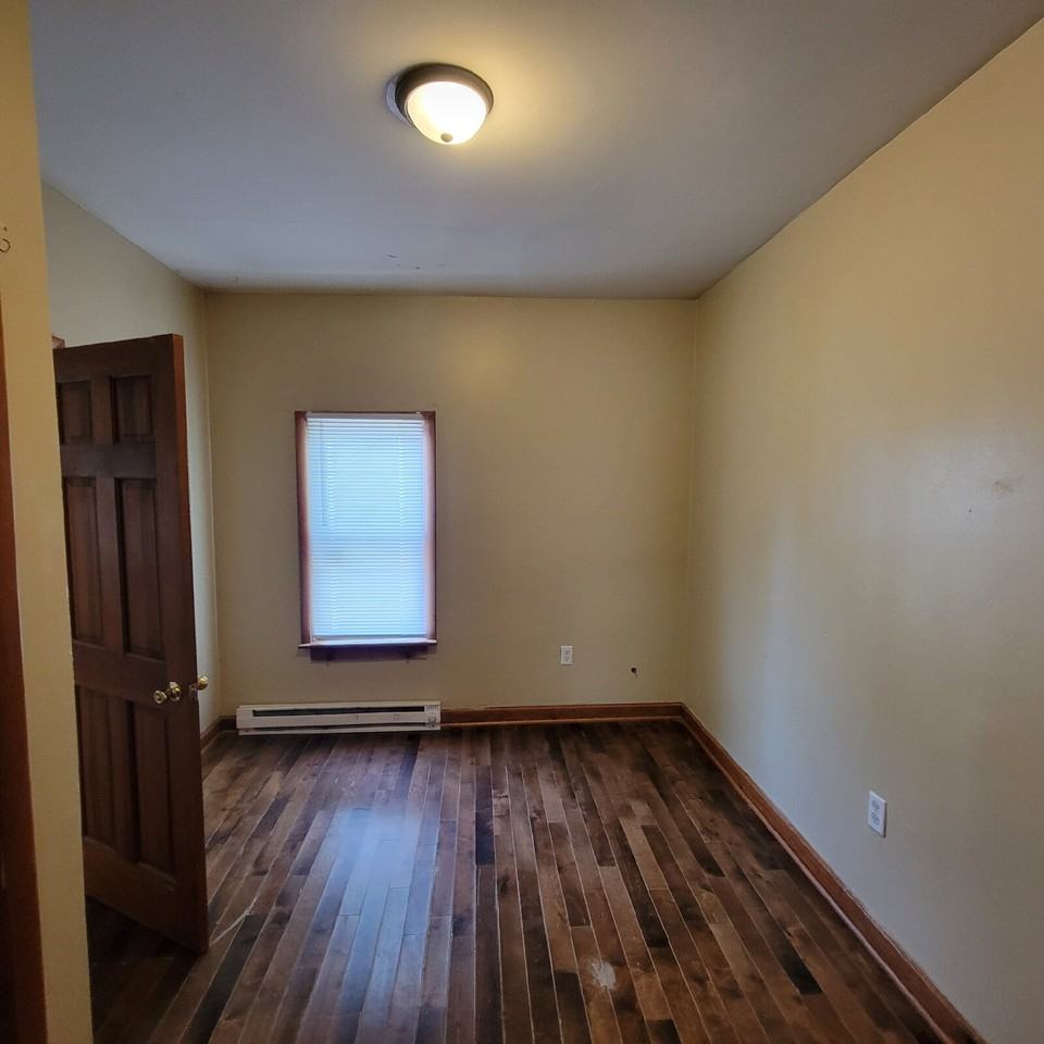 1732 E Kelly St - Photo 4 of 6