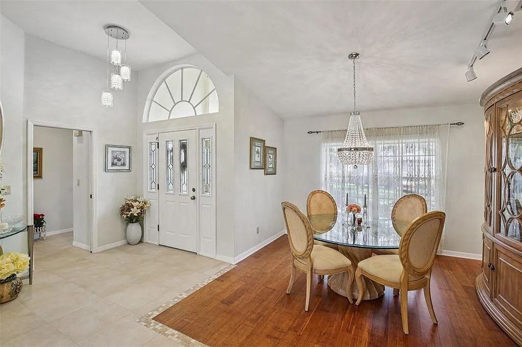3158 Shoreline Dr - Photo 3 of 25