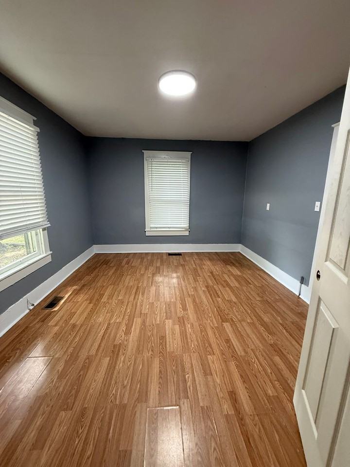 210 N 19th St - Photo 6 of 9