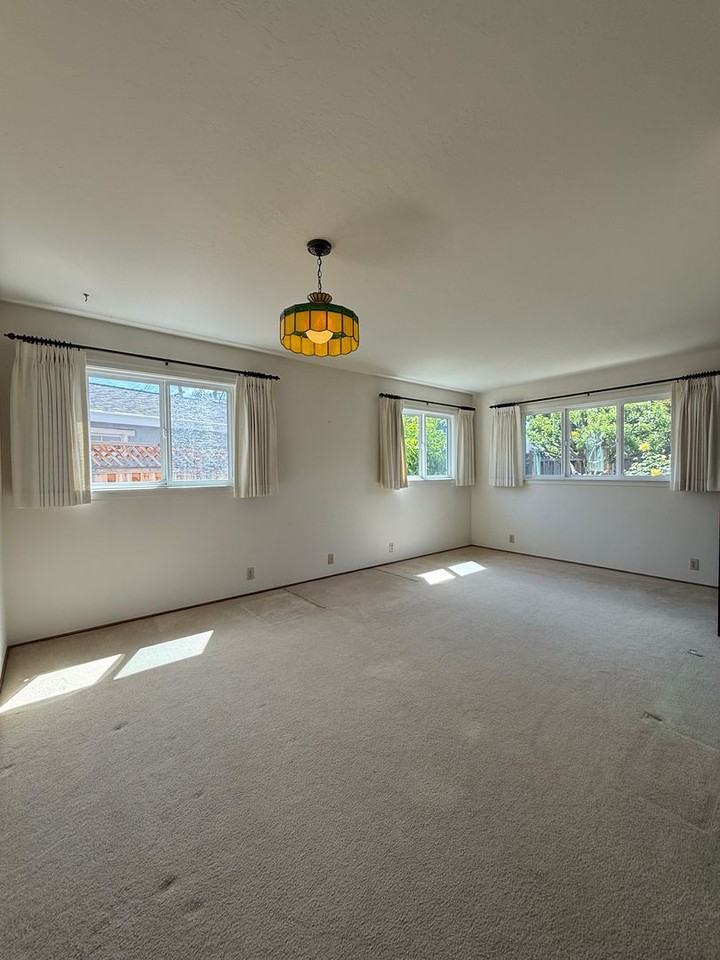 7790 Robindell Way - Photo 5 of 21