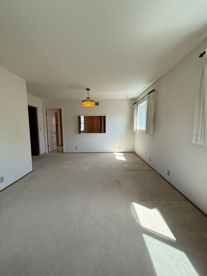 7790 Robindell Way - Photo 6 of 21