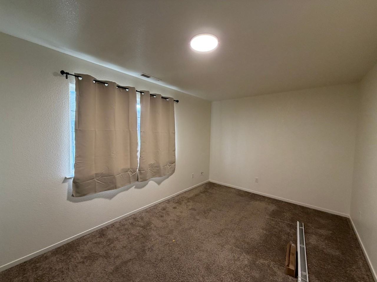NV 129 Palmer Ct. - Photo 6 of 10