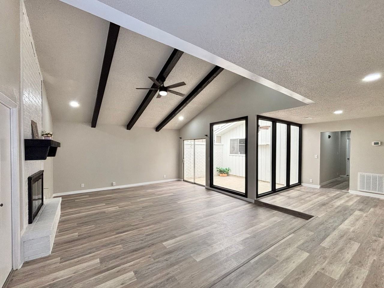 5202 Metcalf - Photo 3 of 30