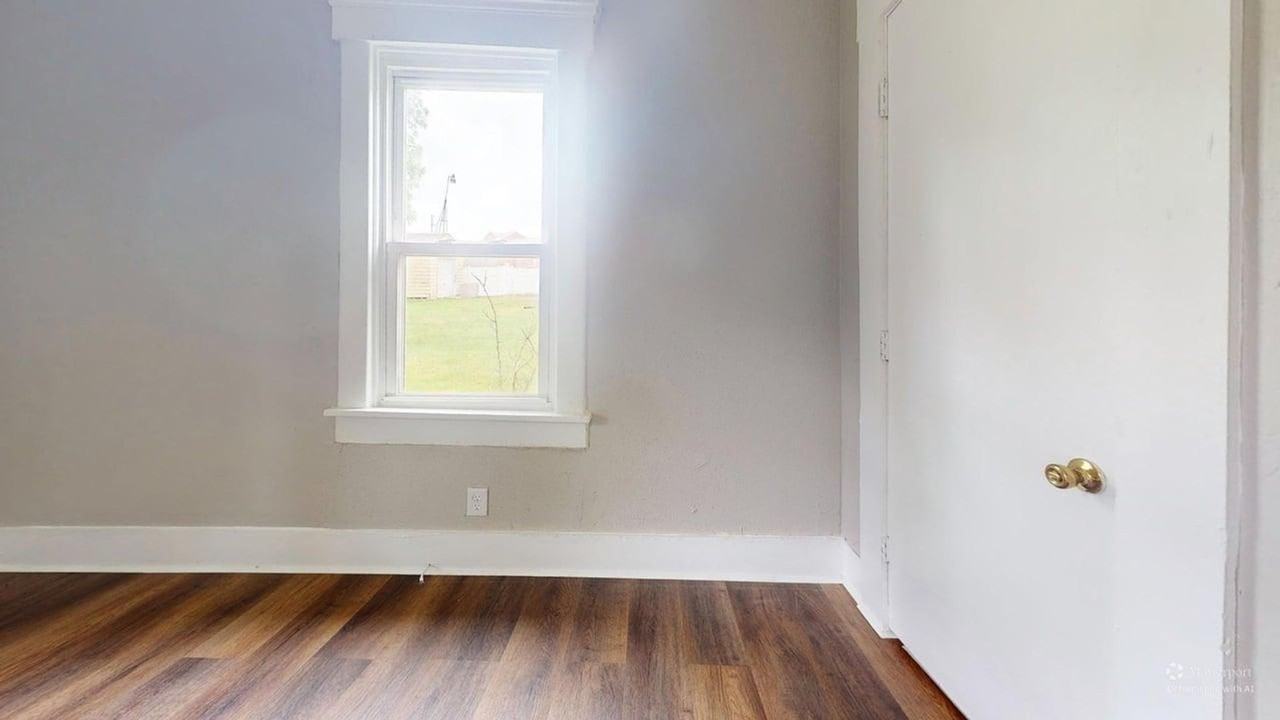 2202 5th St Ne - Photo 5 of 10