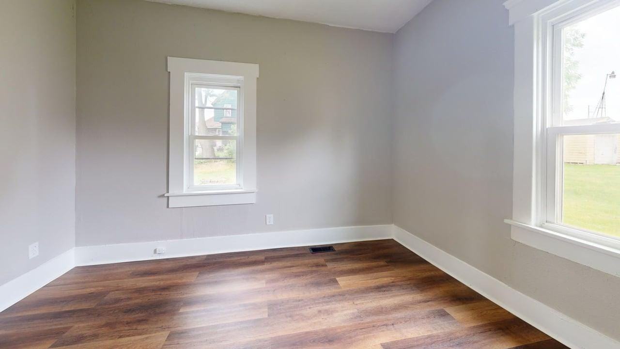 2202 5th St Ne - Photo 6 of 10