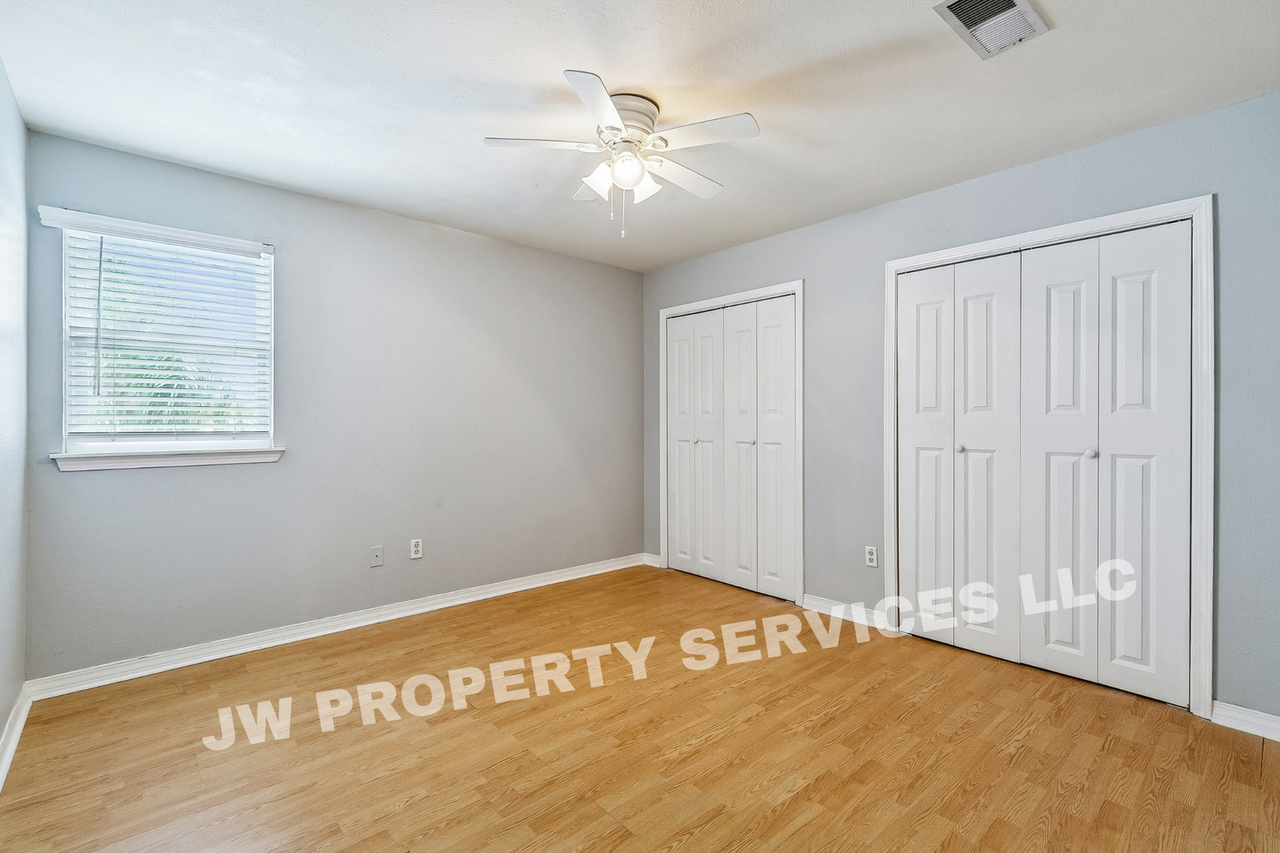 3228 Lake Trail Dr - Photo 5 of 13