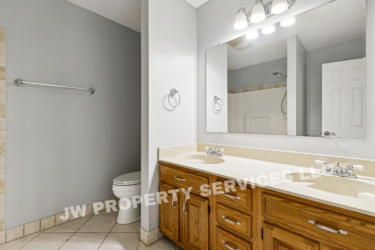 3228 Lake Trail Dr - Photo 6 of 13