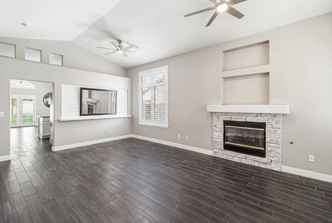 9523 Observer St - Photo 7 of 42