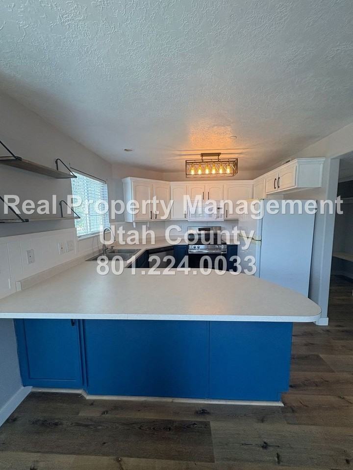 2120 N Morning Star Dr - Photo 3 of 20