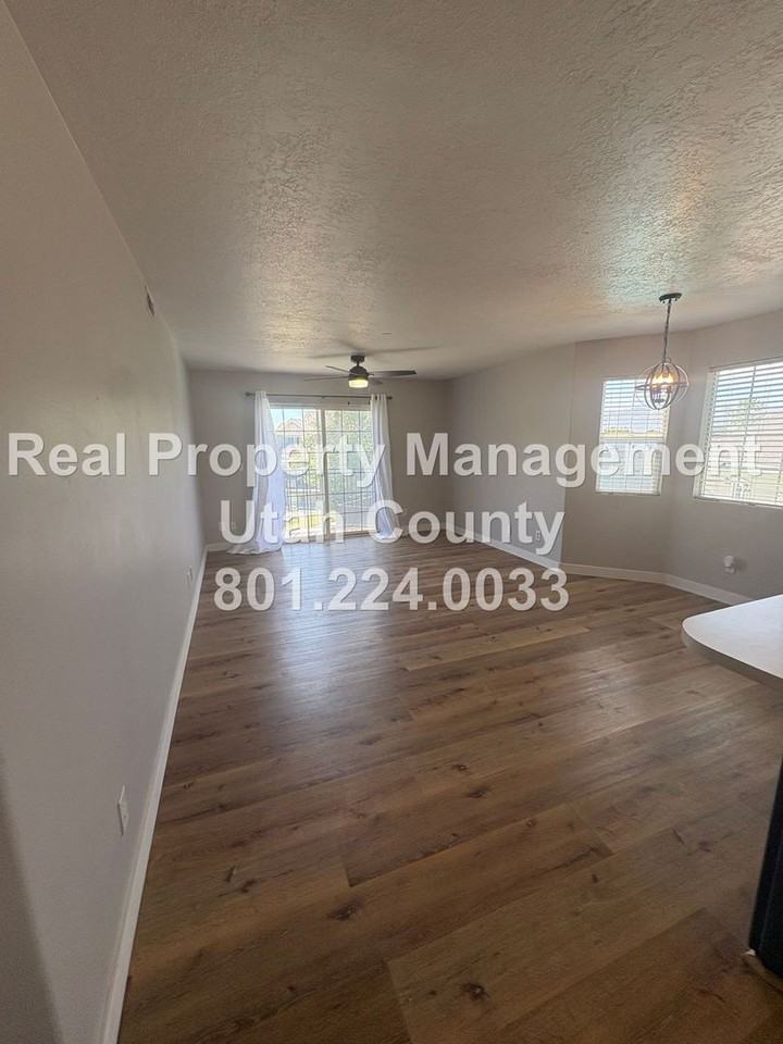 2120 N Morning Star Dr - Photo 5 of 20