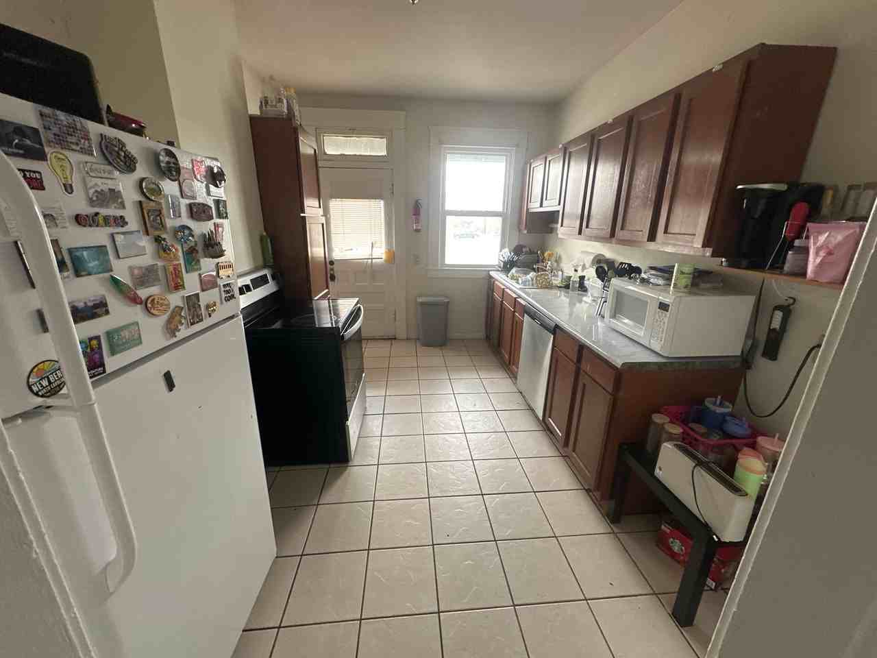 2157 Tuller St - Photo 3 of 12