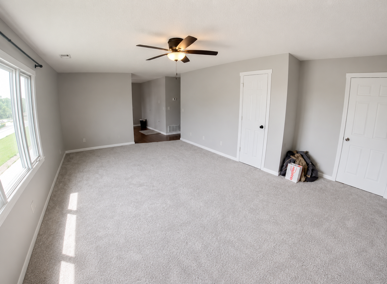 703 Mission Ave - Photo 2 of 9