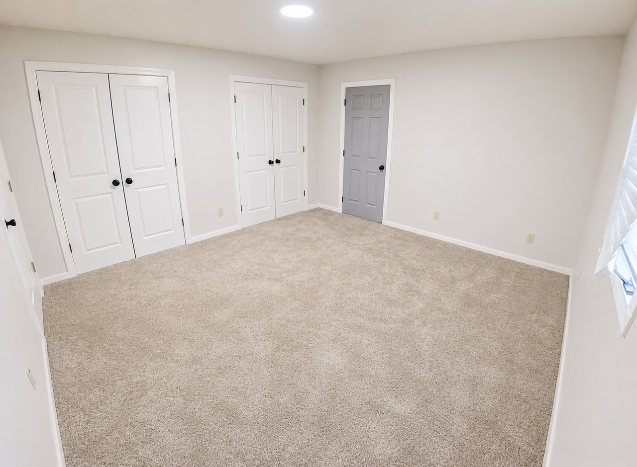 703 Mission Ave - Photo 4 of 9