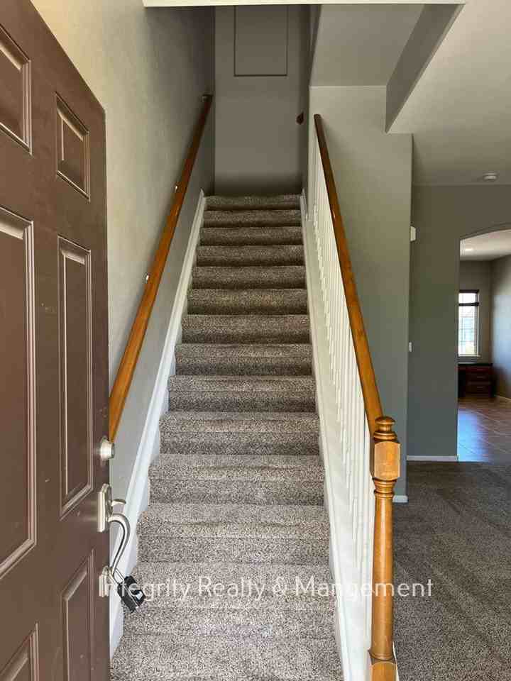 1496 Royal Troon Dr - Photo 4 of 36