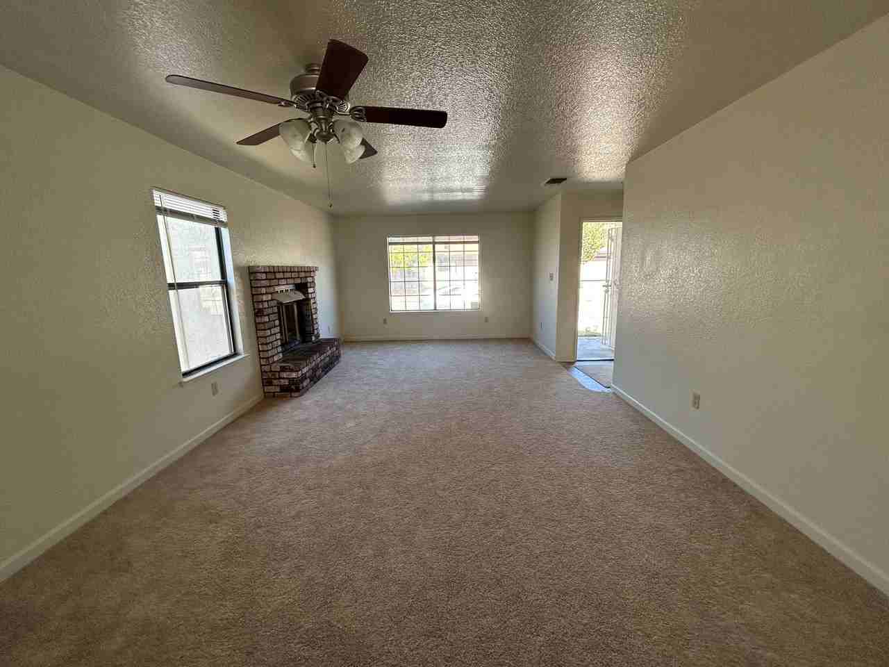 1535 Springville Way - Photo 4 of 16