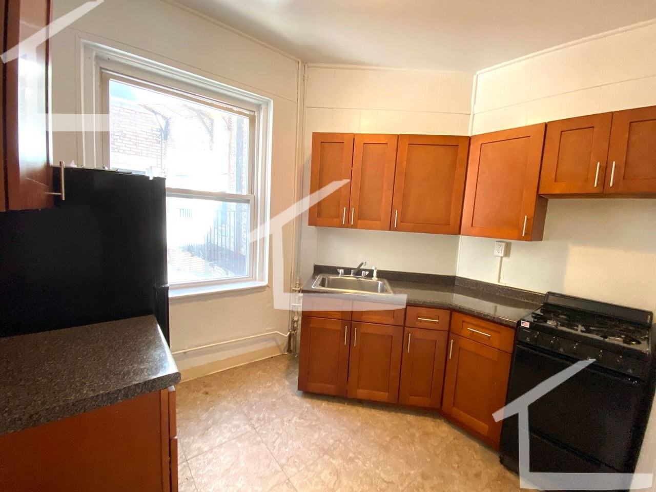 15 Walbridge St - Photo 3 of 6