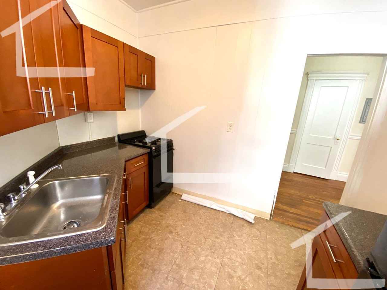 15 Walbridge St - Photo 5 of 6
