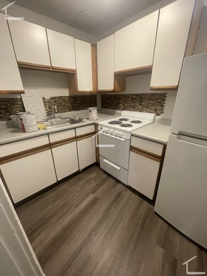 222 Kelton St - Photo 4 of 7