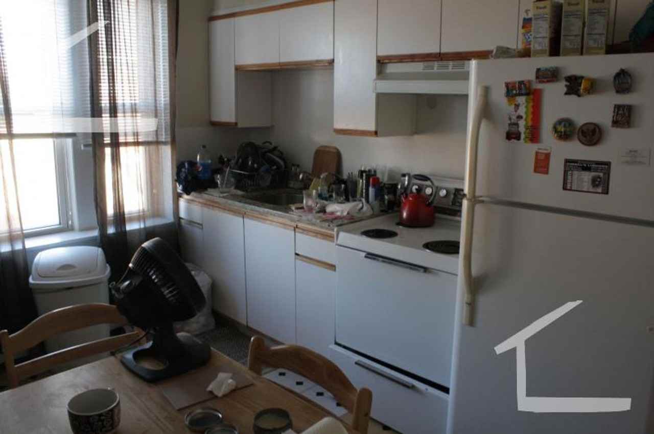 190 Winthrop Rd - Photo 6 of 20